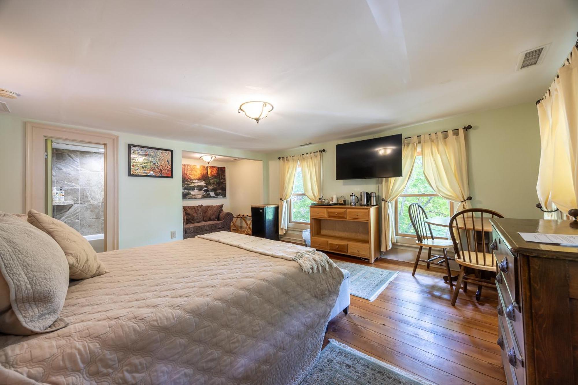 Bliss Point Farm And B&B, Llc Earlysville Bagian luar foto